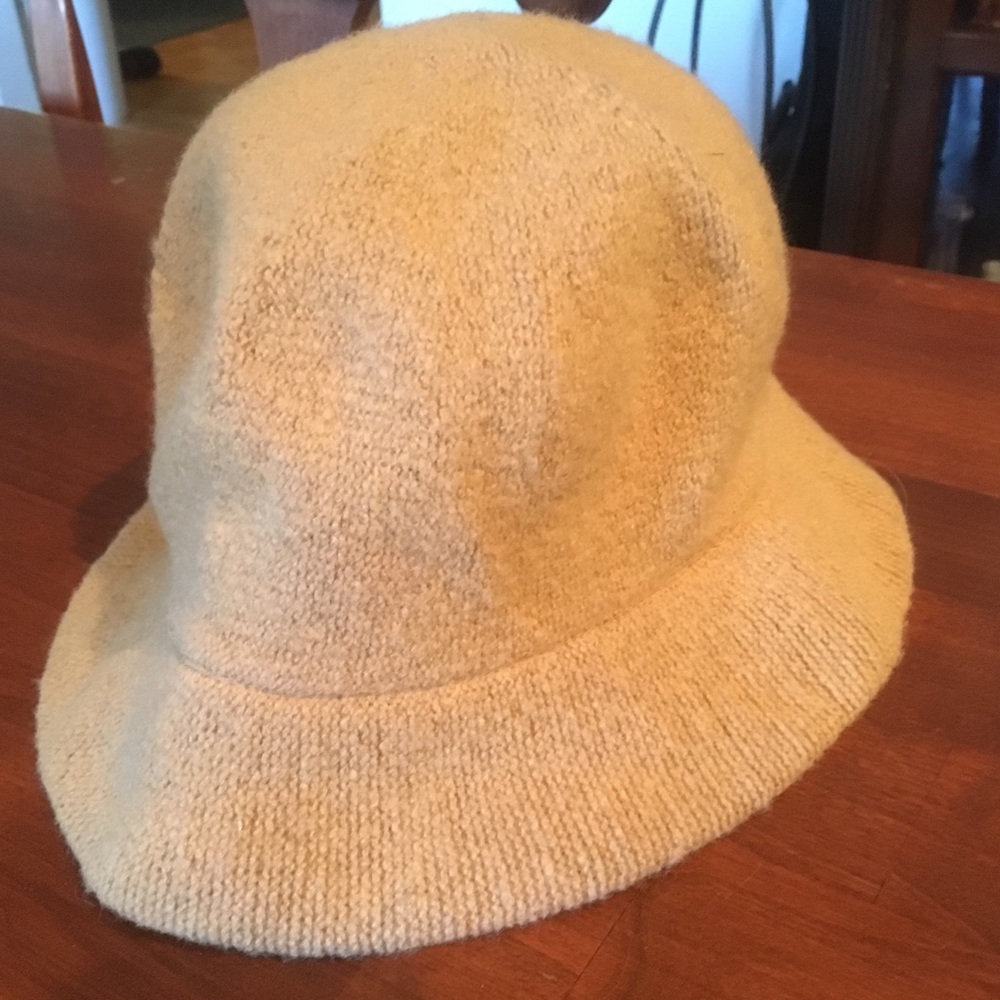 Unisex GAP wool hat size med/large NWT